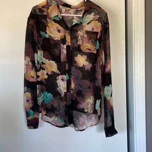 Sheer blouse with floral design size M.